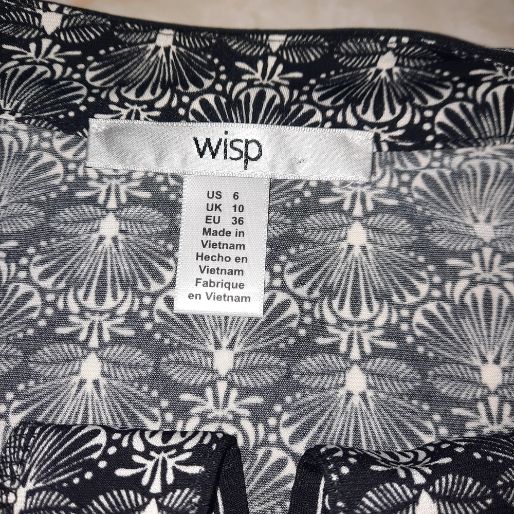 Patterned Black & Gray Midi Dress with Keyhole Detail - Picture 5 of 10